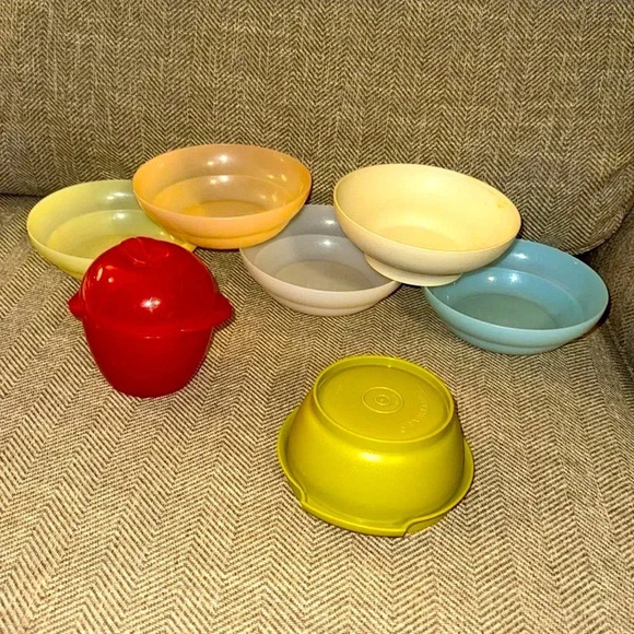 Vintage Tupperware Bundle Plastic Serveware Assorted - Picture 5 of 16